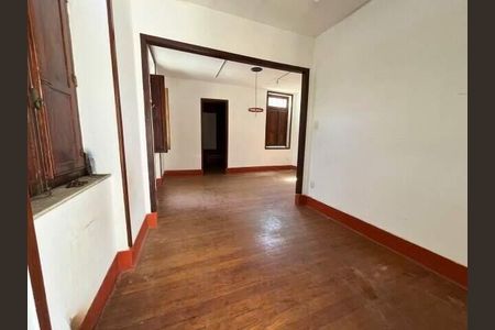 Casa à venda com 100m², 3 quartos e sem vaga