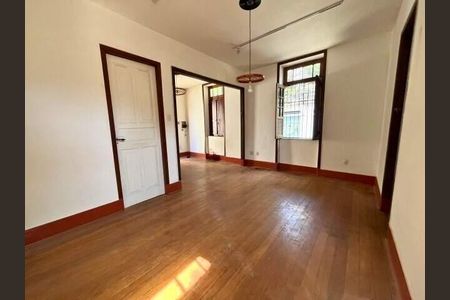 Casa à venda com 100m², 3 quartos e sem vaga