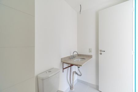 Apartamento à venda com 28m², 1 quarto e sem vaga Apartamento à venda com 28m², 1 quarto e sem vagaBanheiro da Suíte