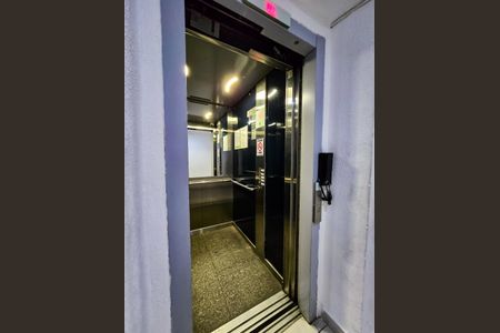 Apartamento à venda com 52m², 2 quartos e 2 vagasElevador