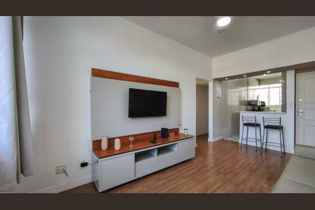 Apartamento à venda com 99m², 2 quartos e 1 vagaSala