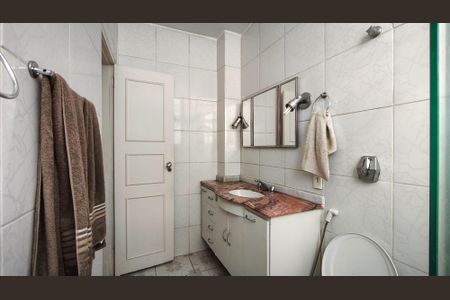 Apartamento à venda com 99m², 2 quartos e 1 vagaBanheiro Corredor