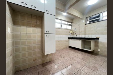 Apartamento à venda com 130m², 3 quartos e 1 vaga