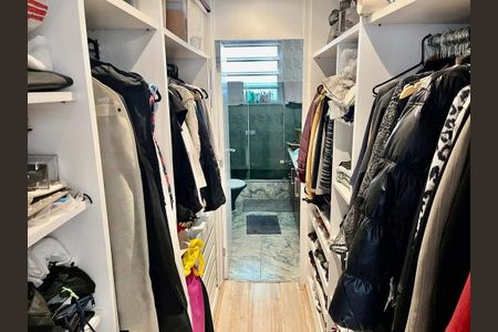 Apartamento à venda com 248m², 4 quartos e 1 vaga