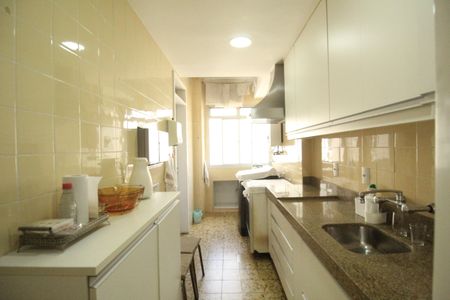 Apartamento à venda com 107m², 3 quartos e 1 vagaCozinha