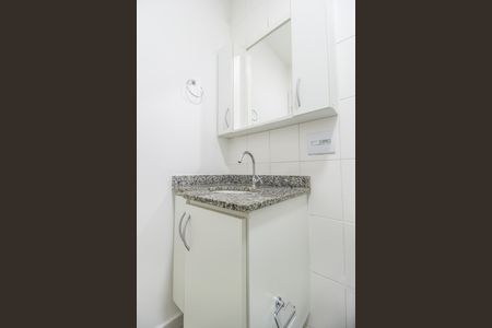 Apartamento à venda com 76m², 2 quartos e 1 vaga Apartamento à venda com 76m², 2 quartos e 1 vagaBanheiro