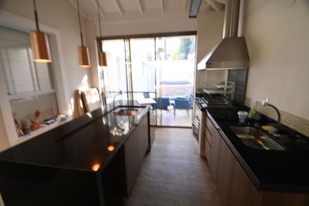 Casa de condomínio à venda com 200m², 3 quartos e 4 vagasVaranda gourmet