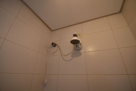 Casa de condomínio à venda com 200m², 3 quartos e 4 vagasBanheiro de serviço