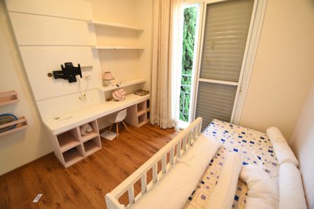 Casa de condomínio à venda com 200m², 3 quartos e 4 vagasSuíte 1