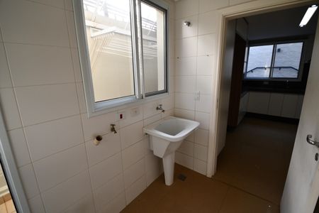Casa de condomínio à venda com 200m², 3 quartos e 4 vagasÁrea de Serviço