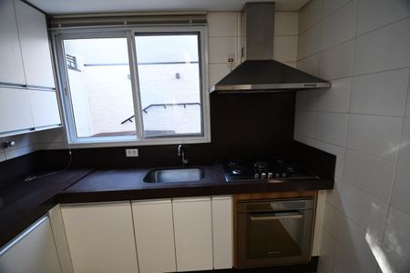 Casa de condomínio à venda com 200m², 3 quartos e 4 vagasCozinha