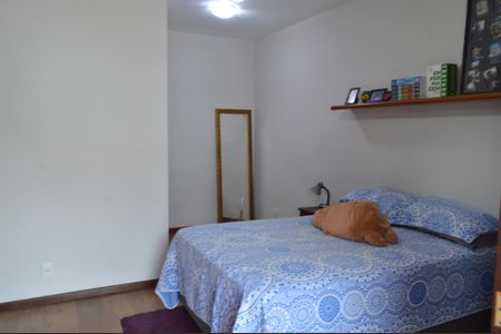 Casa à venda com 219m², 3 quartos e 3 vagas Casa à venda com 219m², 3 quartos e 3 vagasSuíte 2