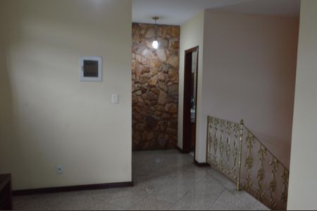 Casa à venda com 219m², 3 quartos e 3 vagas Casa à venda com 219m², 3 quartos e 3 vagasSala 2