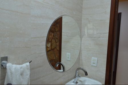 Casa à venda com 219m², 3 quartos e 3 vagas Casa à venda com 219m², 3 quartos e 3 vagasLavabo