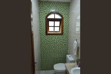 Casa à venda com 219m², 3 quartos e 3 vagas Casa à venda com 219m², 3 quartos e 3 vagasLavabo