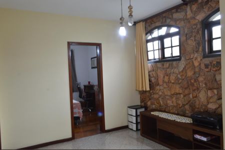 Casa à venda com 219m², 3 quartos e 3 vagas Casa à venda com 219m², 3 quartos e 3 vagasSala 2