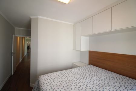 Casa à venda com 230m², 3 quartos e 5 vagasSuíte 2