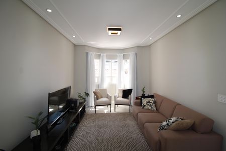 Casa à venda com 230m², 3 quartos e 5 vagasSala