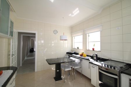 Casa à venda com 230m², 3 quartos e 5 vagasCozinha