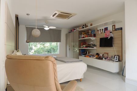 Casa de condomínio para alugar com 600m², 4 quartos e 2 vagasQuarto 1 - Suíte