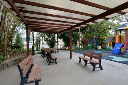 Casa de condomínio para alugar com 600m², 4 quartos e 2 vagas Casa de condomínio para alugar com 600m², 4 quartos e 2 vagasÁrea comum