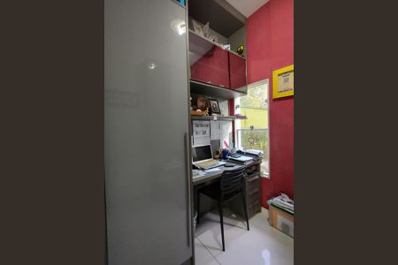 Casa de condomínio para alugar com 600m², 4 quartos e 2 vagasEscritório