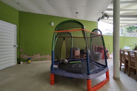 Casa de condomínio para alugar com 600m², 4 quartos e 2 vagas Casa de condomínio para alugar com 600m², 4 quartos e 2 vagasGaragem