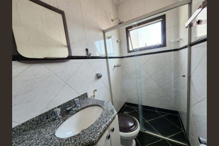 Casa à venda com 195m², 4 quartos e 4 vagas