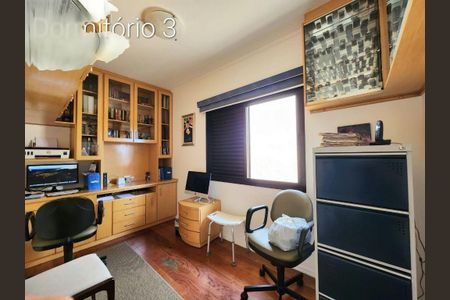 Casa à venda com 195m², 4 quartos e 4 vagas