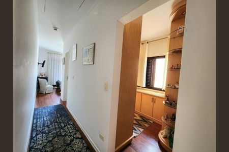 Casa à venda com 195m², 4 quartos e 4 vagas