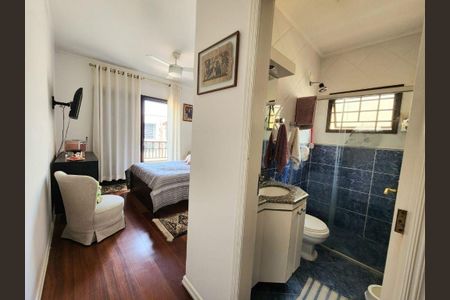 Casa à venda com 195m², 4 quartos e 4 vagas