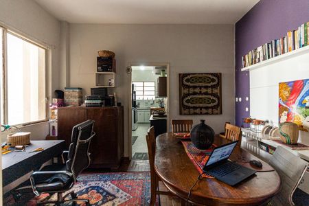 Apartamento à venda com 125m², 2 quartos e 1 vaga Apartamento à venda com 125m², 2 quartos e 1 vagaCopa