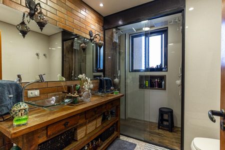 Apartamento à venda com 125m², 2 quartos e 1 vaga Apartamento à venda com 125m², 2 quartos e 1 vagaBanheiro