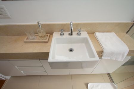 Apartamento à venda com 275m², 3 quartos e 5 vagas Apartamento à venda com 275m², 3 quartos e 5 vagasBanheiro da Suíte 3