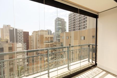 Apartamento à venda com 275m², 3 quartos e 5 vagas Apartamento à venda com 275m², 3 quartos e 5 vagasSuíte 3 Sacada