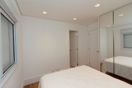 Apartamento à venda com 275m², 3 quartos e 5 vagas Apartamento à venda com 275m², 3 quartos e 5 vagasSuíte 1