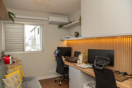 Apartamento à venda com 170m², 4 quartos e 2 vagas Apartamento à venda com 170m², 4 quartos e 2 vagasQuarto 3