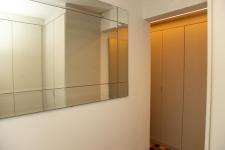 Apartamento à venda com 170m², 4 quartos e 2 vagas Apartamento à venda com 170m², 4 quartos e 2 vagasBanheiro da Suíte
