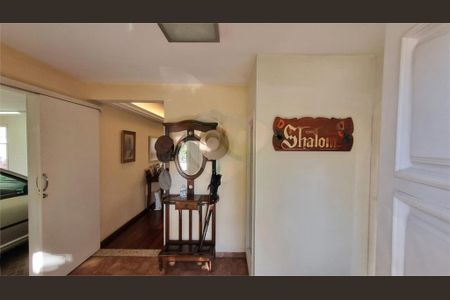 Casa à venda com 300m², 4 quartos e 2 vagas