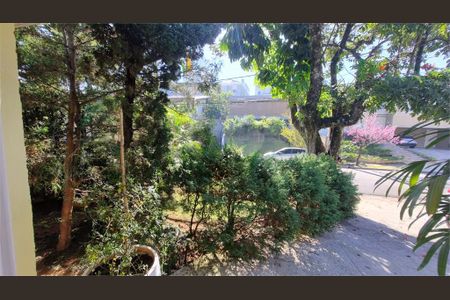 Casa à venda com 300m², 4 quartos e 2 vagas