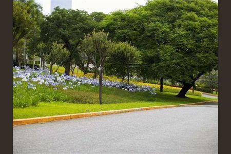 Casa à venda com 300m², 4 quartos e 2 vagas