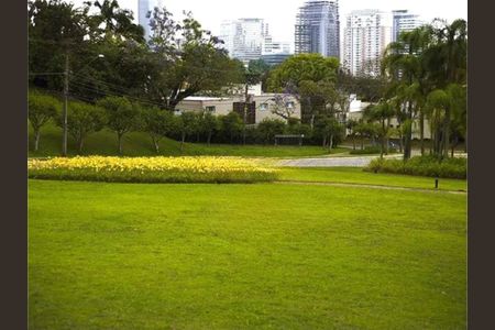 Casa à venda com 300m², 4 quartos e 2 vagas