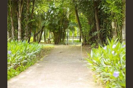Casa à venda com 300m², 4 quartos e 2 vagas