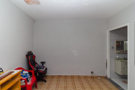 Casa à venda com 165m², 3 quartos e 2 vagasSuíte