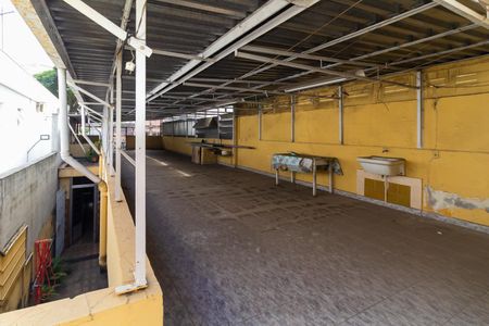 Casa à venda com 165m², 3 quartos e 2 vagasTerraço