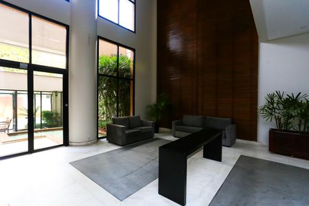 Apartamento à venda com 184m², 3 quartos e 4 vagas Apartamento à venda com 184m², 3 quartos e 4 vagasHall de entrada