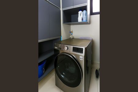 Apartamento à venda com 184m², 3 quartos e 4 vagas Apartamento à venda com 184m², 3 quartos e 4 vagasÁrea de Serviço