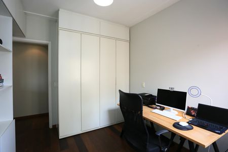 Apartamento à venda com 184m², 3 quartos e 4 vagas Apartamento à venda com 184m², 3 quartos e 4 vagasSuíte 1