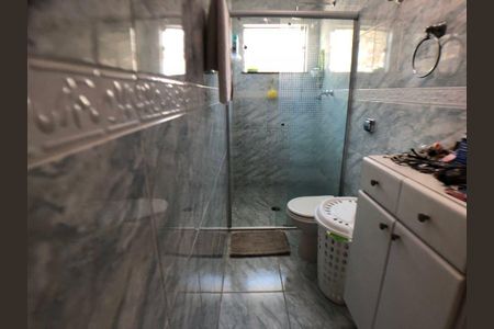 Casa à venda com 209m², 3 quartos e 4 vagas