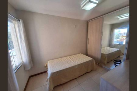 Casa de condomínio à venda com 87m², 3 quartos e 1 vaga